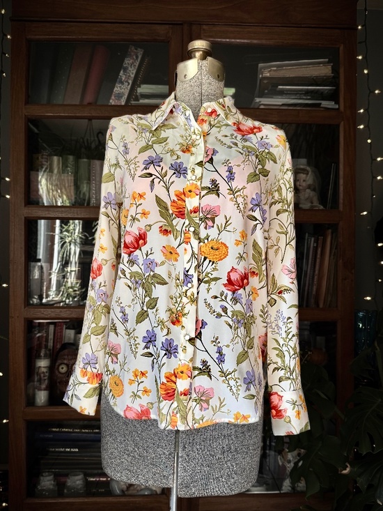 Joie Tops - Joie Garden Floral Print Button Down Blouse XS